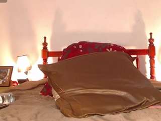 brandi-ross Live Webcam on CamSoda