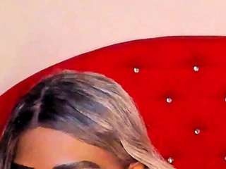 brandi-ross's live room