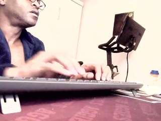 edgingbbc0 Live Webcam on CamSoda