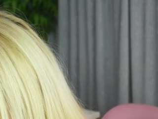 le modèle lanareals est en webcam porno dans un show sur le site camsoda, il possède les tags suivants: amateur,skinny,twerk,tease,tattoos,striptease,spanking,spank,sexy,blue eyes,sex toys,orgasm,no smoking,no drinking,moaning,feet,hd