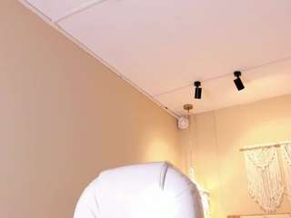 nahimithompson Live Webcam on CamSoda