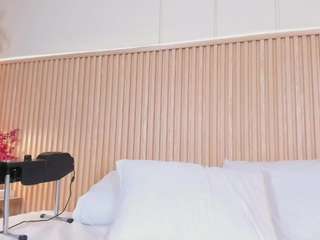 NahimiThompson live cam preview