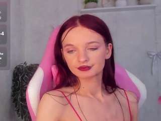 alicia-adammss's CamSoda show and profile