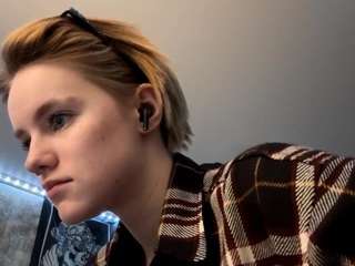 evitathorsten Live Webcam on CamSoda