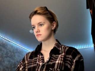 evitathorsten Live Webcam on CamSoda