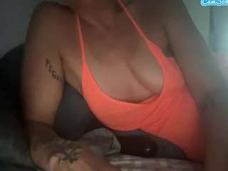 le modèle shadelyst est en webcam porno dans un show sur le site camsoda, il possède les tags suivants: athletic,feet,tattoos,strip,squirter,shaved pussy,orgasm,no smoking,natural,genital piercings,full nudity,drinking,bedroom,dirty talk,dildo or vibrator,cum,creampie,cock rating,brown hair,brown eyes