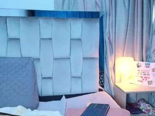 amyswann Live Webcam on CamSoda