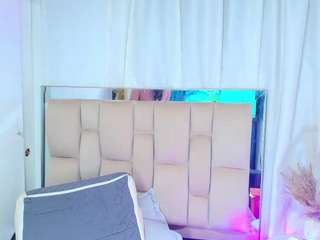 amyswann live cam profile