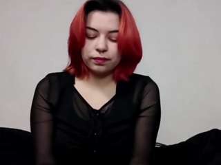 alyssaloges's CamSoda show and profile