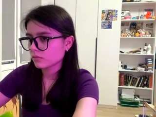 harperchopra's CamSoda show and profile