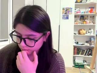 harperchopra's CamSoda show and profile