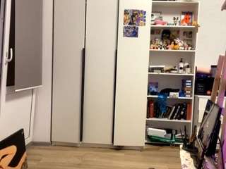 Questo modello è in diretta ora. harperchopra