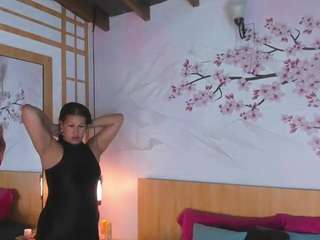 Laura-Torrees live cam preview