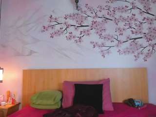 Laura-Torrees live cam preview