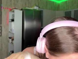 Live webcam model ludiecraigen on Soda Cams