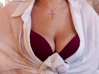 LustLagoon live cam preview