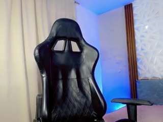 Mia-Alejandraa live webcam show