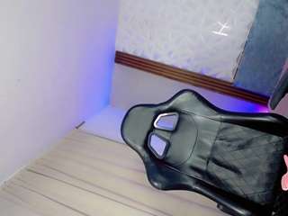 mia-alejandraa's live room