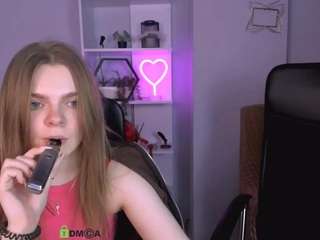 milki-wey Live Webcam on CamSoda