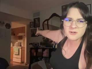 Quinn live webcam show