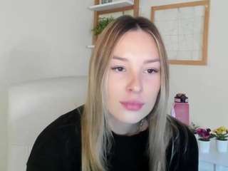 angelababe Live Webcam on CamSoda