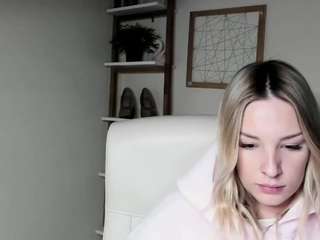 angelababe's CamSoda show and profile