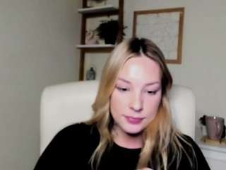 angelababe, female webcam model,  years old, on live webcam