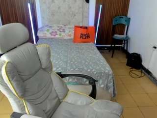 dani-segura Live Webcam on CamSoda