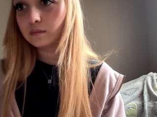 idellaliberti Live Webcam on CamSoda