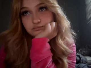 idellaliberti Live Webcam on CamSoda