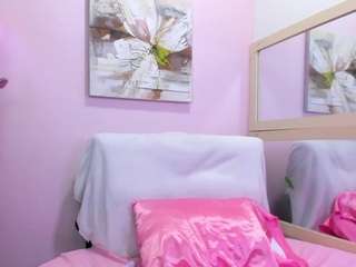 jazmine-bloom Live Webcam on CamSoda