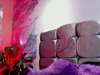 lunavelvetiller webcam