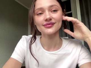 mozellesionesini Live Webcam on CamSoda