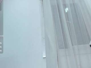 emily-prisston live webcam show
