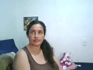 karlajimenez live cam on CamSoda