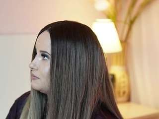 AdelineRosa live cam preview
