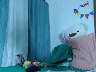 camila-sex's CamSoda show and profile