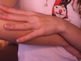 cuteefoxy's CamSoda show and profile