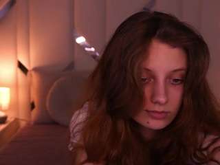 cuteefoxy's CamSoda show and profile