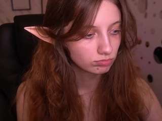 cuteefoxy Live Webcam on CamSoda