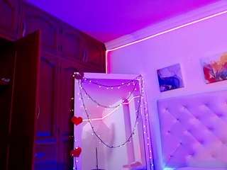 le modèle elitemuse est en webcam porno dans un show sur le site camsoda, il possède les tags suivants: blowjob,brown eyes,dirty talk,doggy style,domination,erotic dance,lovense,no drinking,no smoking,sex toys,tittyfuck,toys,big tits,blonde hair,curvy,hd