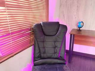 le modèle elodie-rouge est en webcam porno dans un show sur le site camsoda, il possède les tags suivants: ass,skinny,oil,orgasm,pussy,pussyplay,red hair,sex toys,sexy,shaved,shaved pussy,small tits,lush,smoking,spinthewheel,squirt,squirter,striptease,submissive,sweet