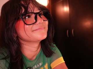 iviaiko's CamSoda show and profile