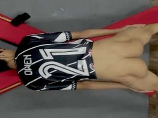 Latinacurlyhairedsens