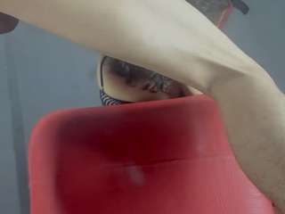 Latinacurlyhairedsens