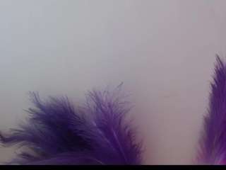 queen-rousse's CamSoda show and profile