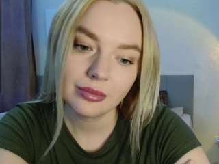 siberian-girl's CamSoda show and profile