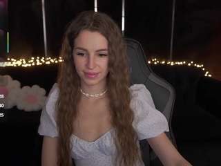 stellahoneywell's CamSoda show and profile