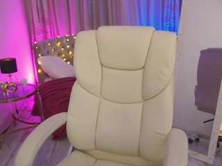 This model is live right now. stellahoneywell