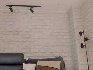 bellathompson's live room